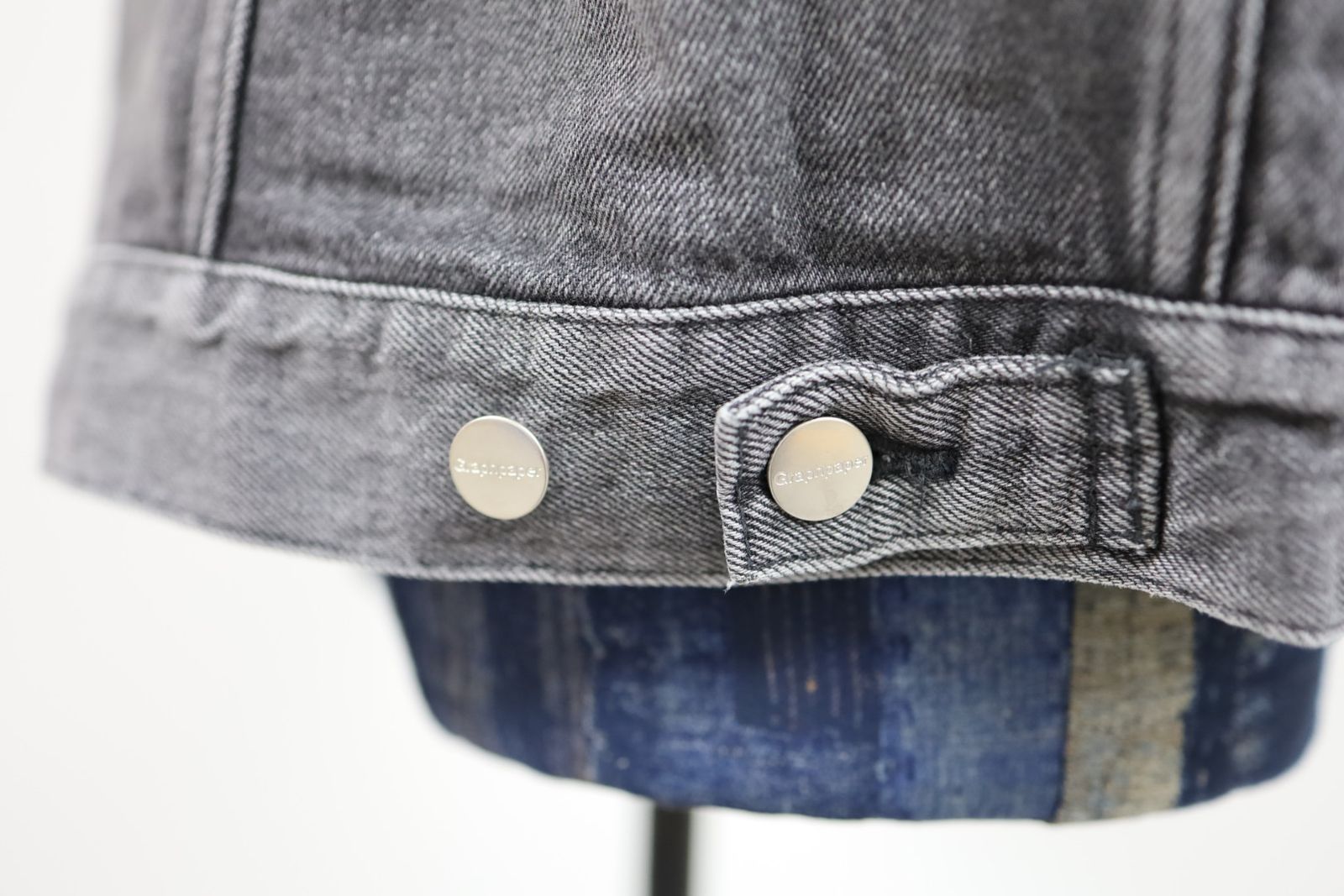 グラフペーパー  Selvage Denim Trucker Jacket(GU261-20055LB)BLACK_LIGHT FADE★1月24日(土)発売！