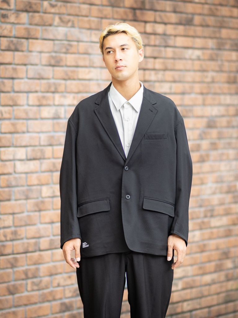 モデル186cm/着用サイズL