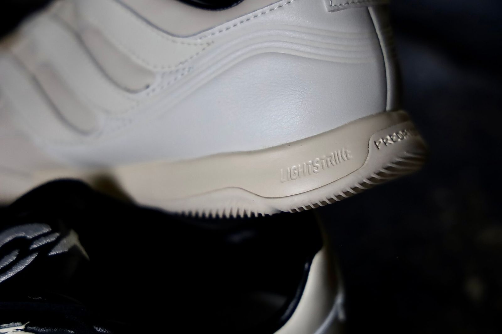 ワイスリー  Y-3 PREDATOR PRECISION(HP4657)CREAM WHITE☆新作発売！