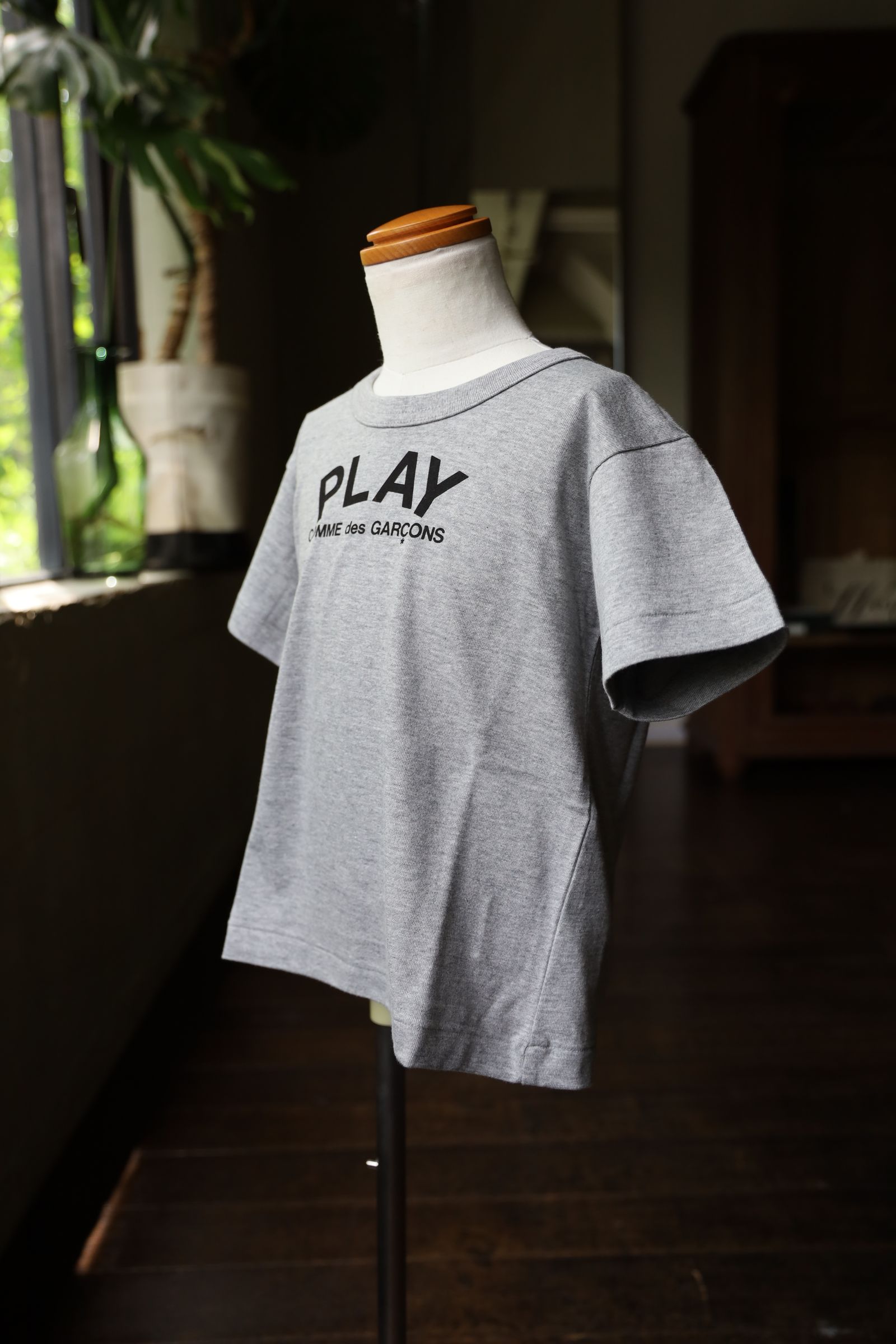 PLAT ロゴ＆ハートTシャツ キッズ(AX-T571-100)GRAY*KIDSサイズ
