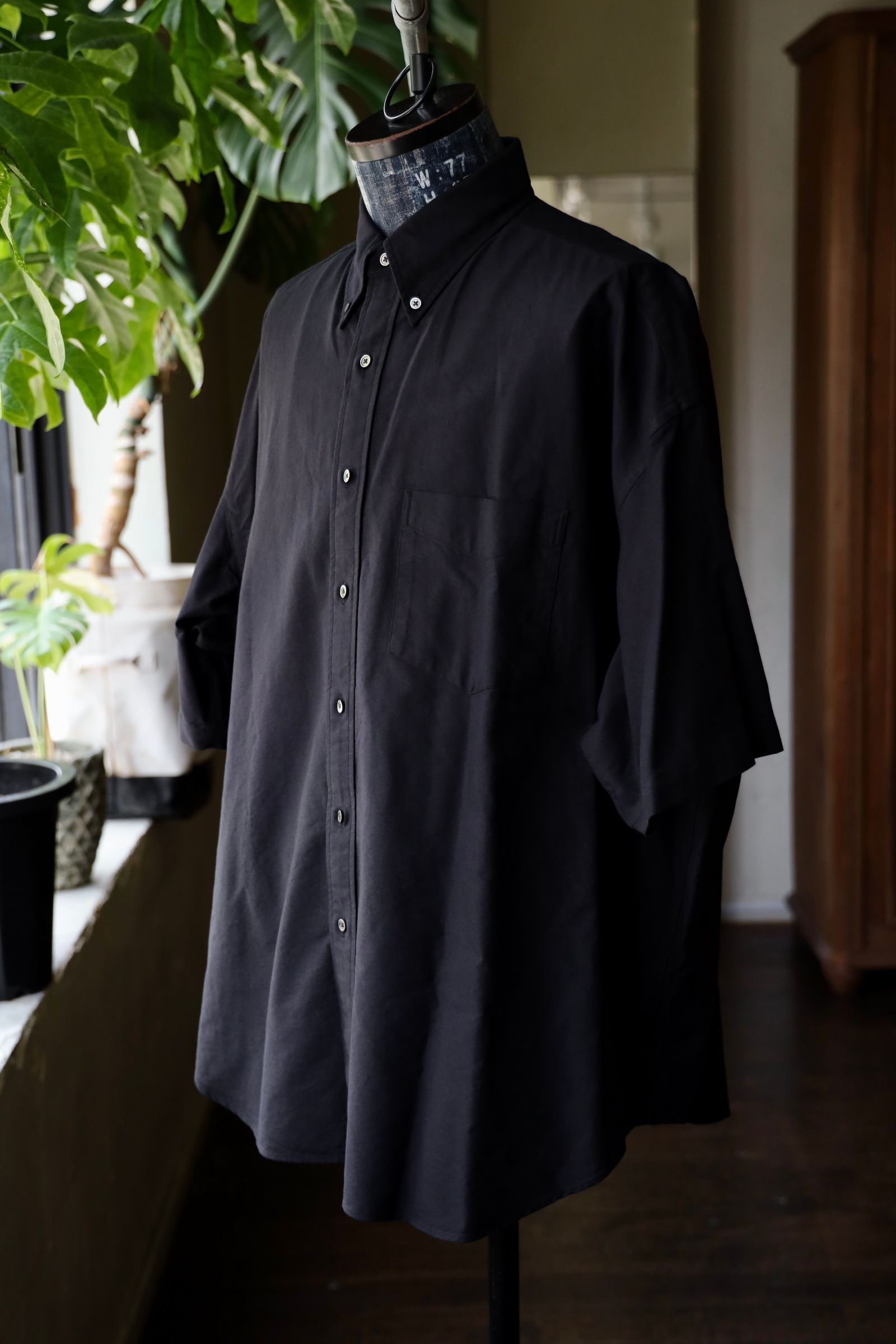 グラフペーパー Oxford Oversized S/S B.D Shirt(GM252-50076B)BLACK☆6月21日(土)発売！