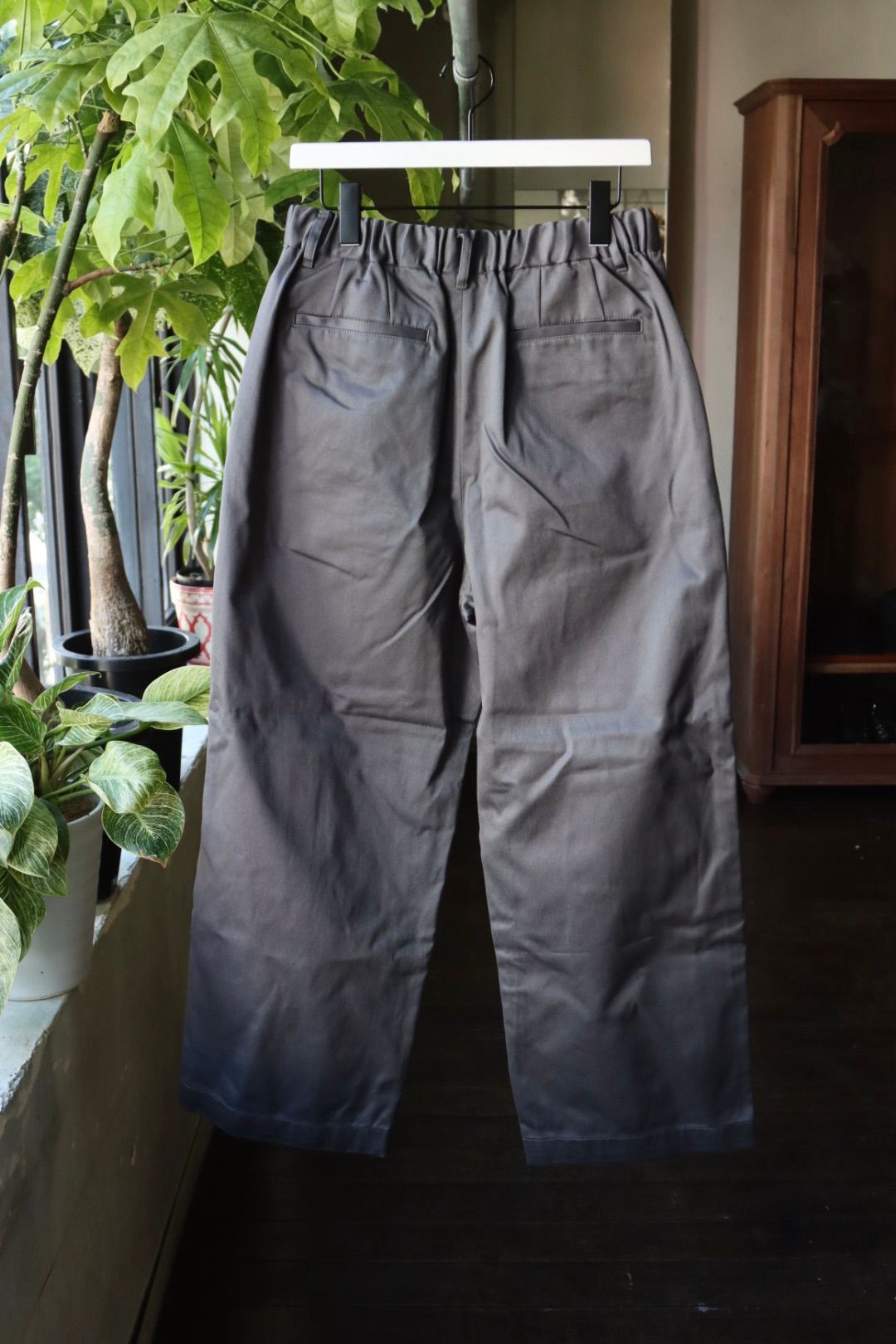 グラフペーパー  25AW Westpoint Chino Wide Tapered Trousers(GM253-40151B)C.GRAY☆8月16日(土)発売！