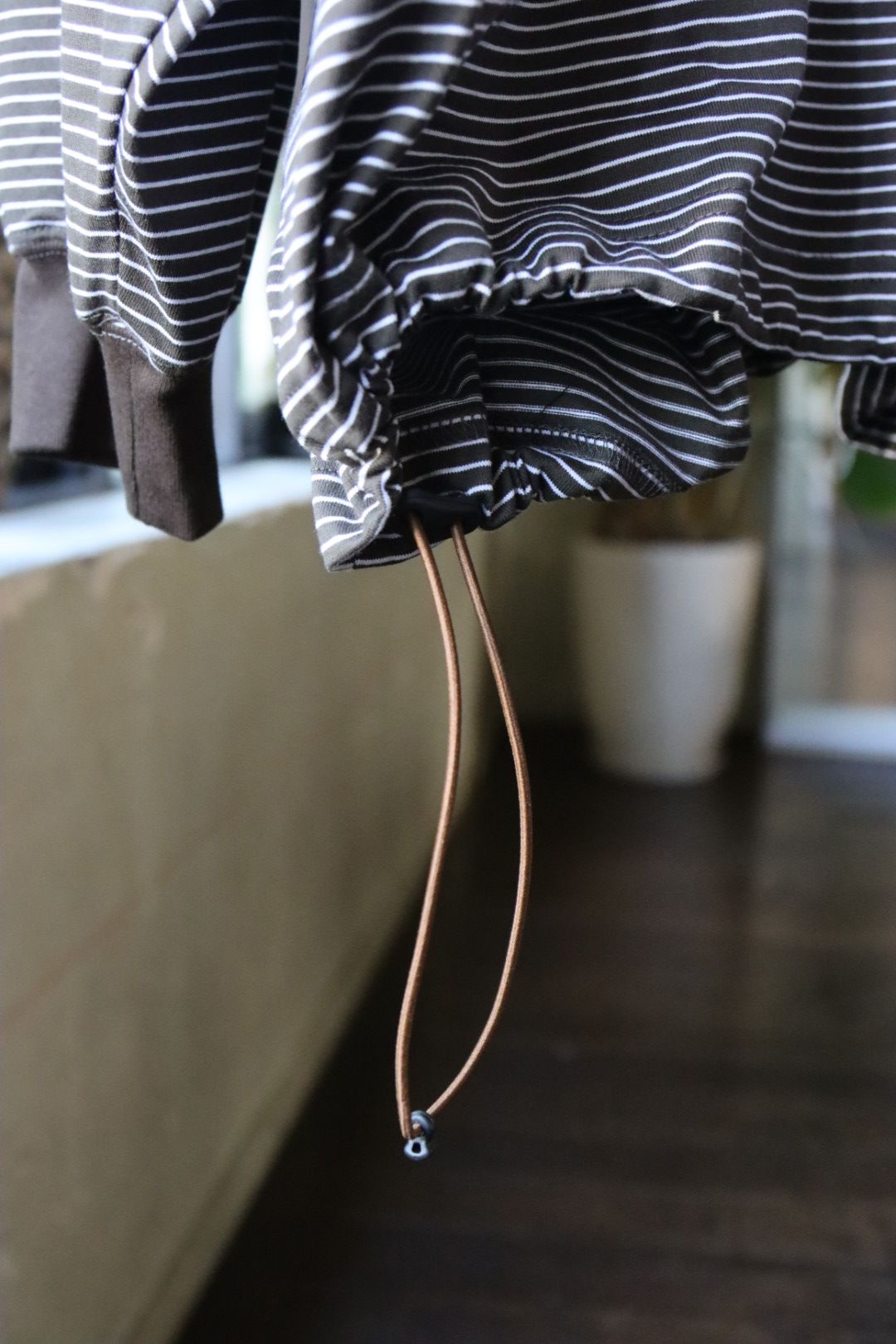 イズネス23AW バルーンロングスリーブTシャツ BALLOON LONG SLEEVE T-SHIRT(1004AWCS03)BROWN×WHITE border