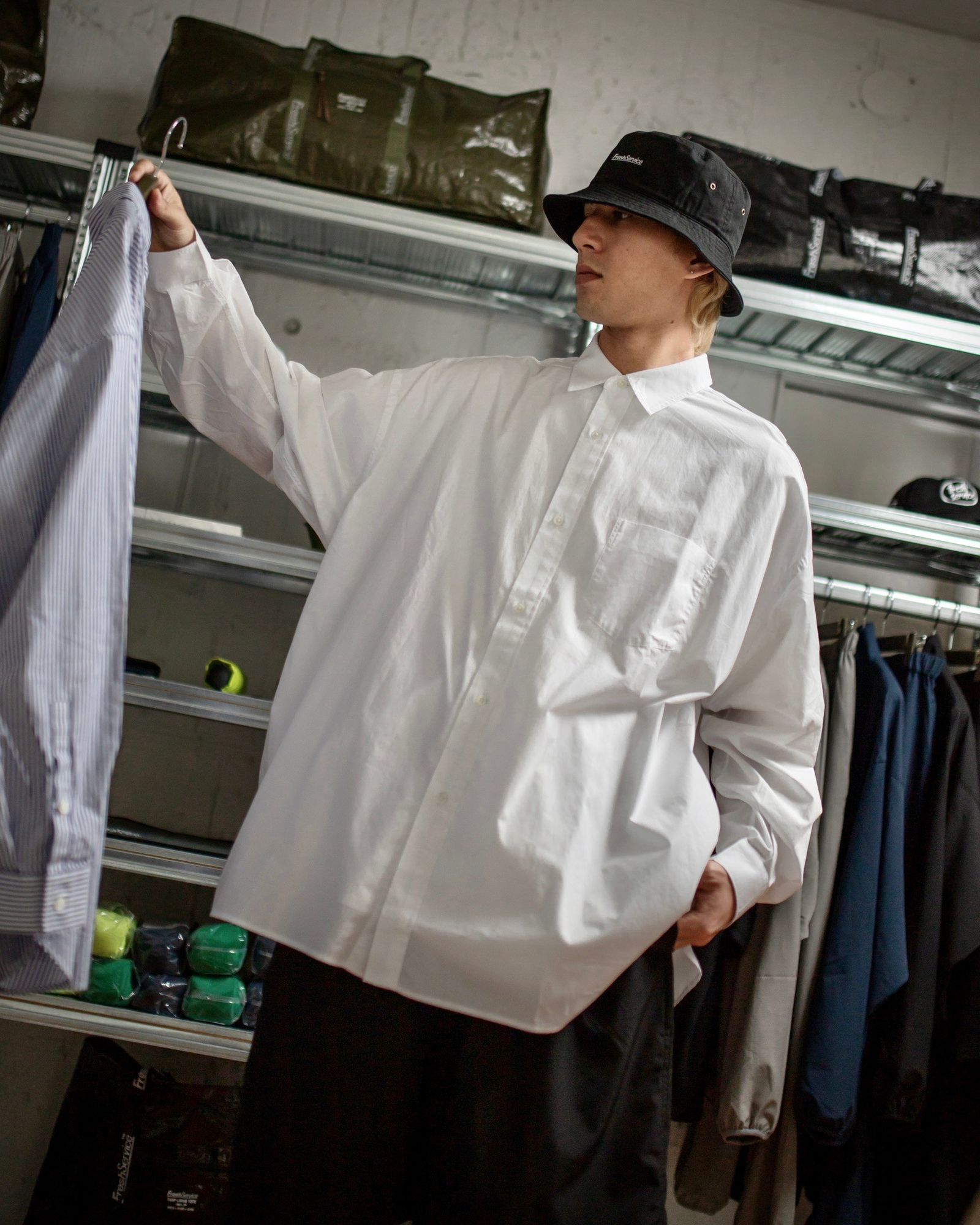 FreshService SPOT CORPORATE UNIFORM L/S SHIRT(WHITE) style 2024.6.28
