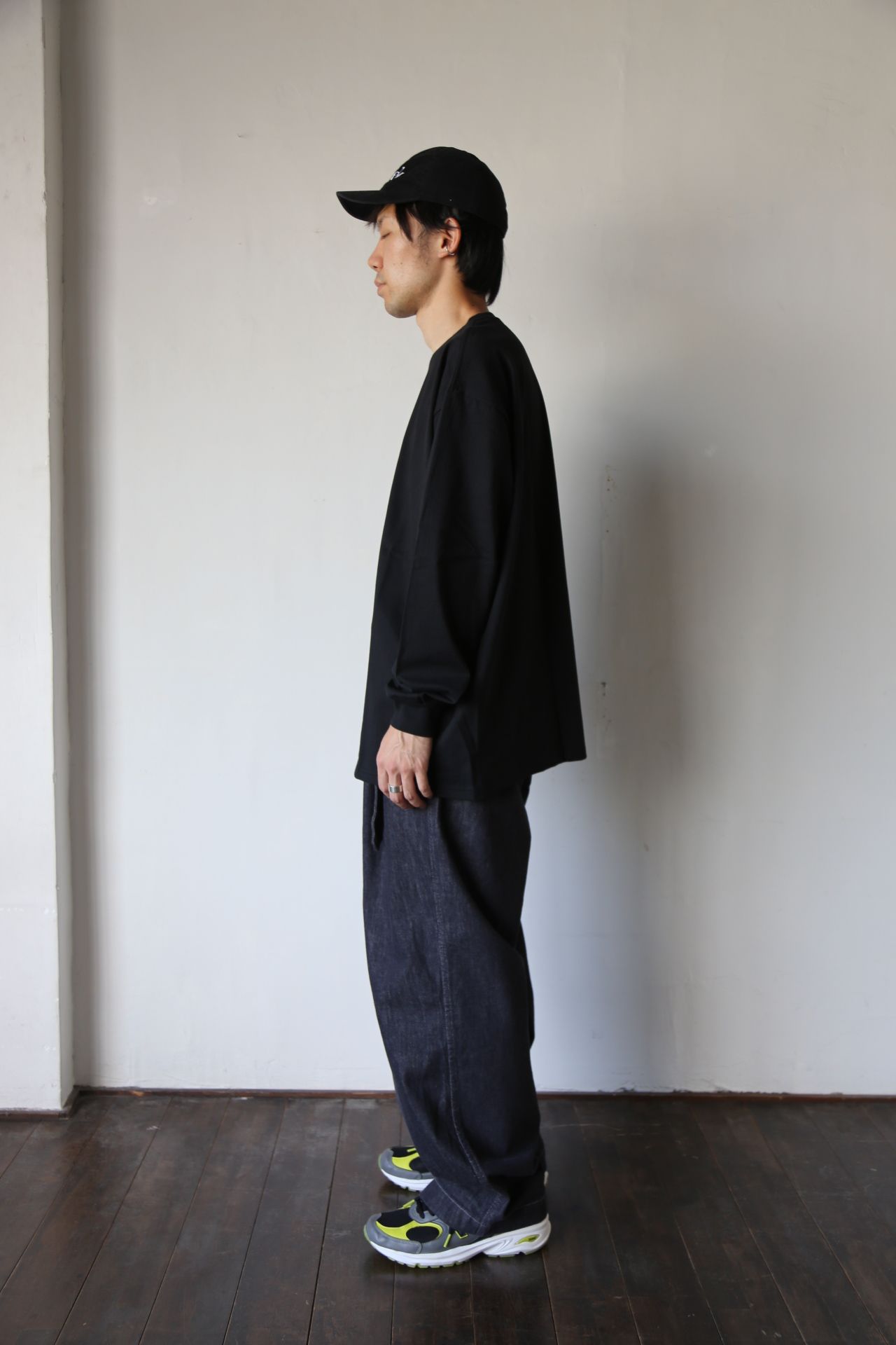 Graphpaper L/S Oversized Tee BLACK Style.2020.8.28.