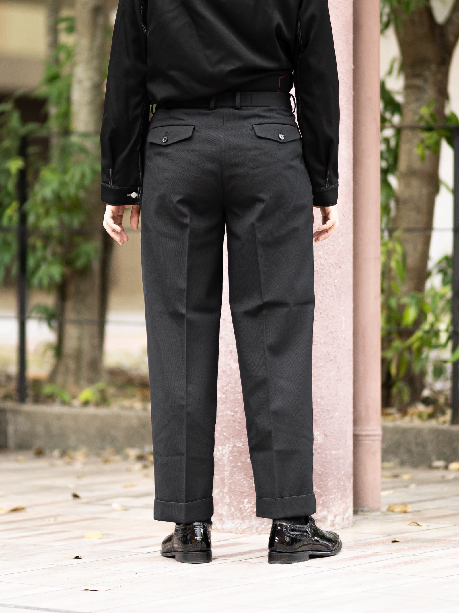 MARKAWARE DOUBLE PLEATED SEMI EASY TROUSERS MARKスタイル