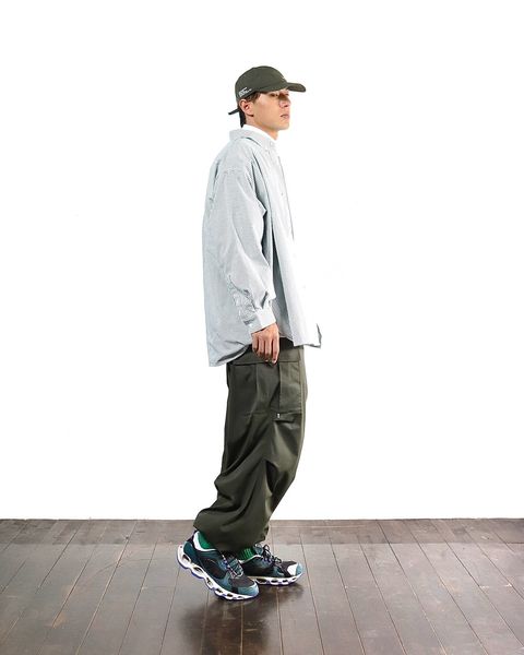 FreshService フレッシュサービスDRY OXFORD CORPORATE L/S B.D.SHIRT"GREEN STRIPE"スタイル