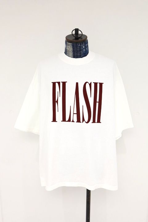 イズネスミュージック 26SS FLASH FLOCKY PRINT T-SHIRT(IMP7_27_FLASH5ST01)WHITE☆新作発売！