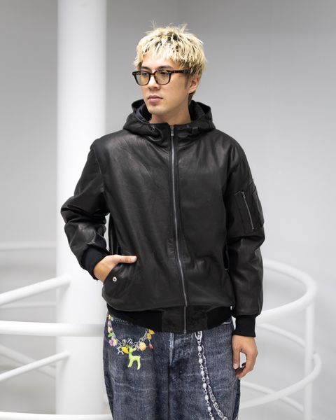 TALKING ABOUT THE ABSTRACTION DAMAGE LEATHER PARKA MARKスタイル