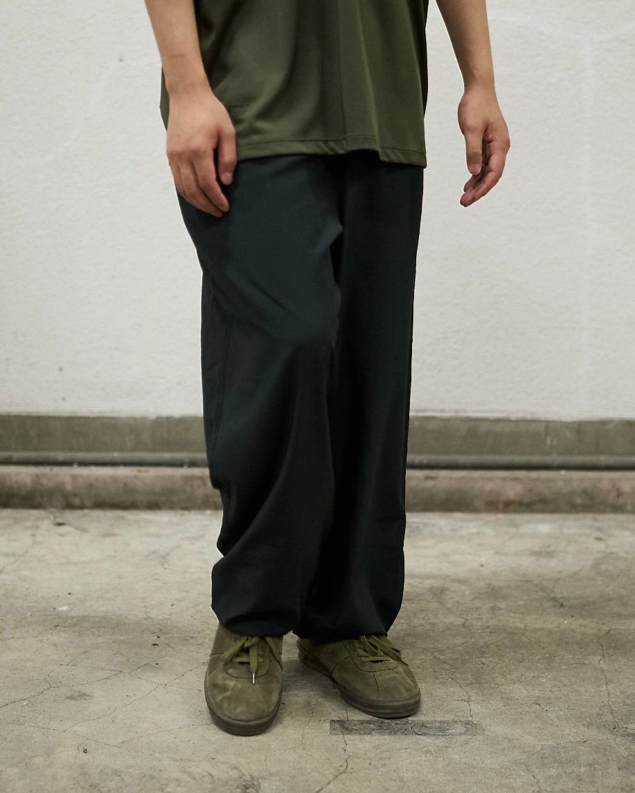 【M】freshservice utility packable suit