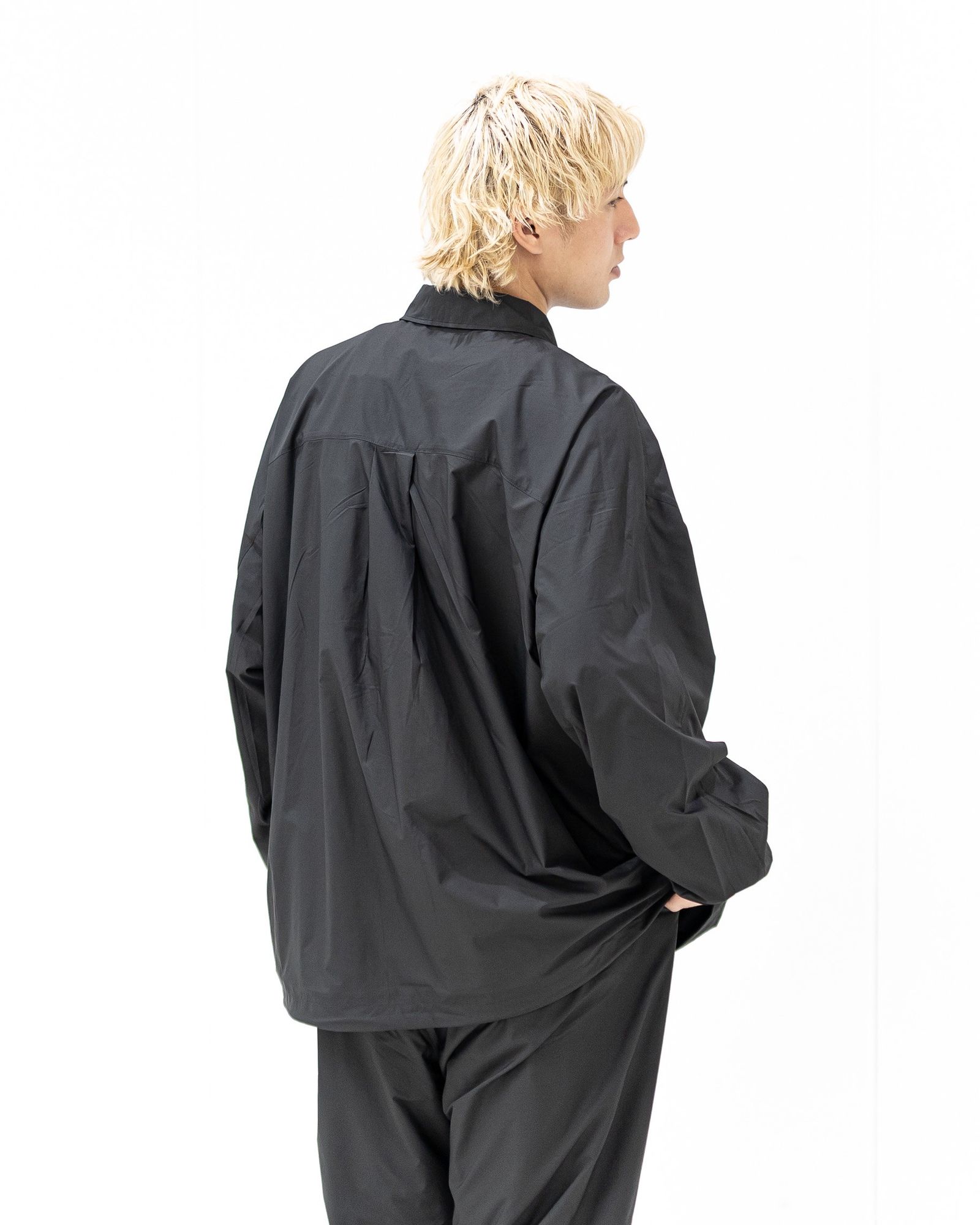 グラフペーパー 26SS PERTEX QUANTUM AIR Overshirt(GM261-50302)CHARCOAL☆3月28日(土)発売！