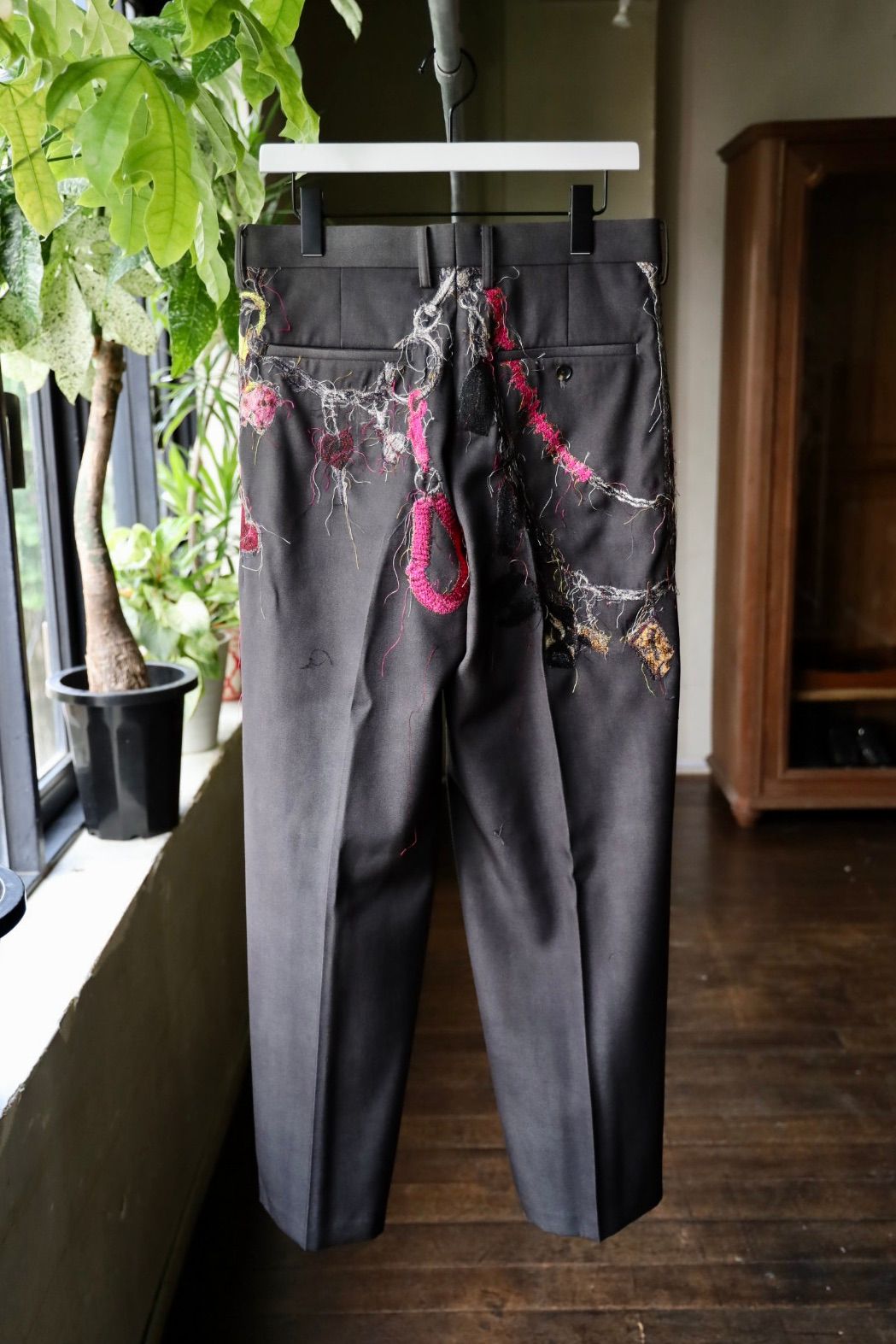 doublet 25AW  EMBROIDERED CHAIN TAILORED TROUSERS (25AW16PT320) CHACORL☆8月9日(土)発売！