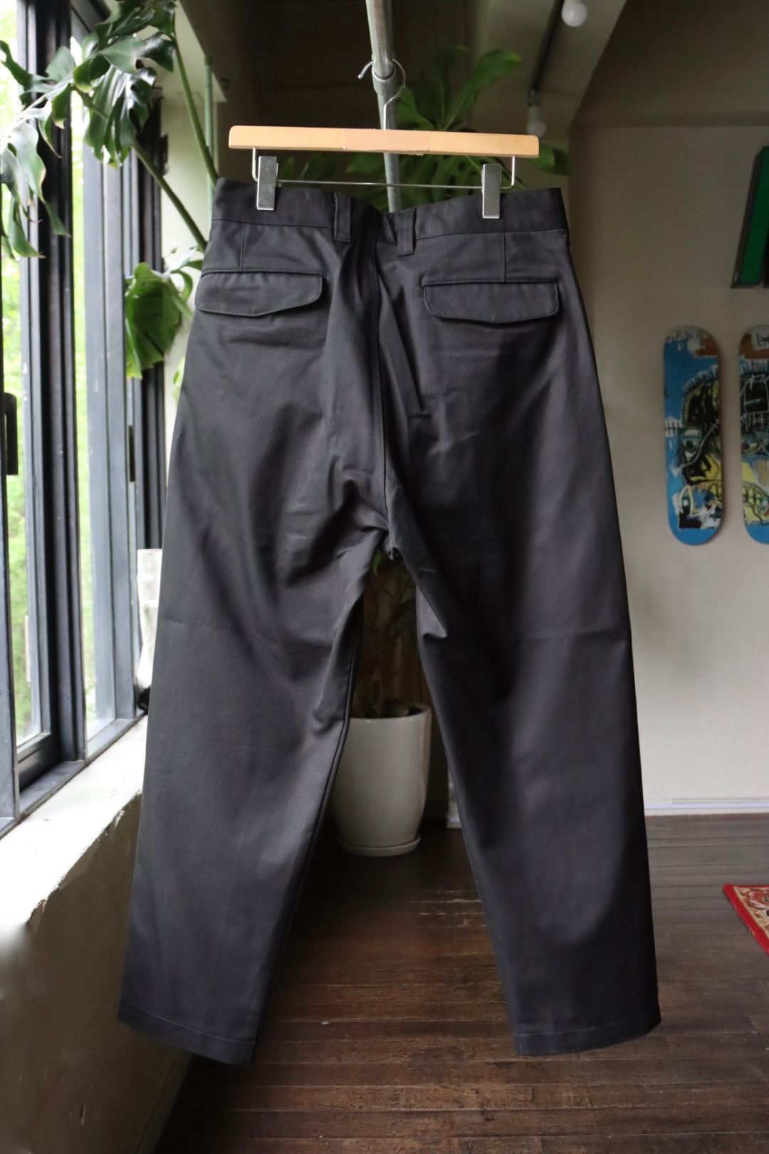 is-ness - イズネス23SS ワイドチノパンツ WIDE CHINO PANTS(16PT02T02