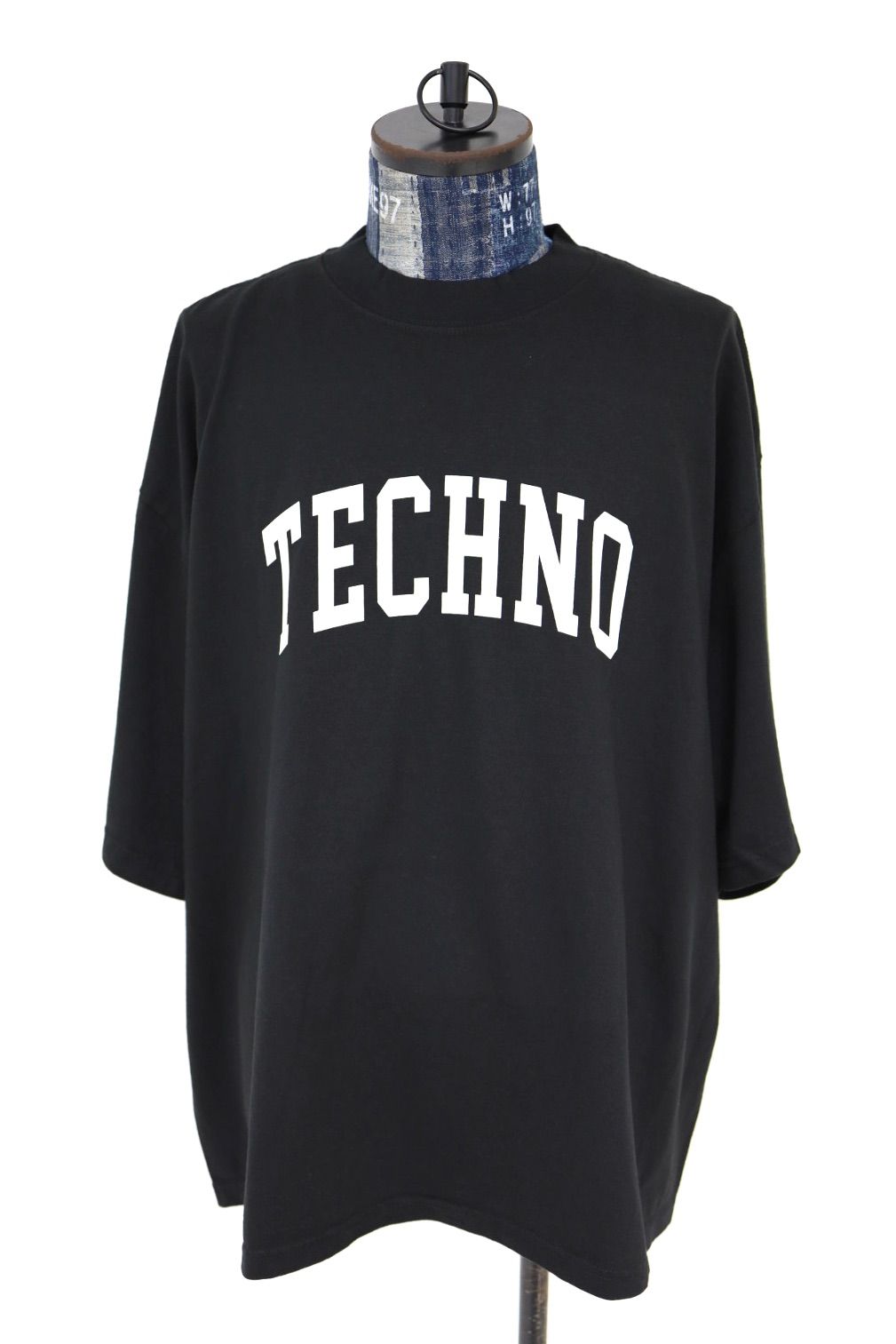 イズネスミュージック 26SS TECHNO T-SHIRT FL(IMP7_25_FLTECHNOT01)BLACK☆新作発売！
