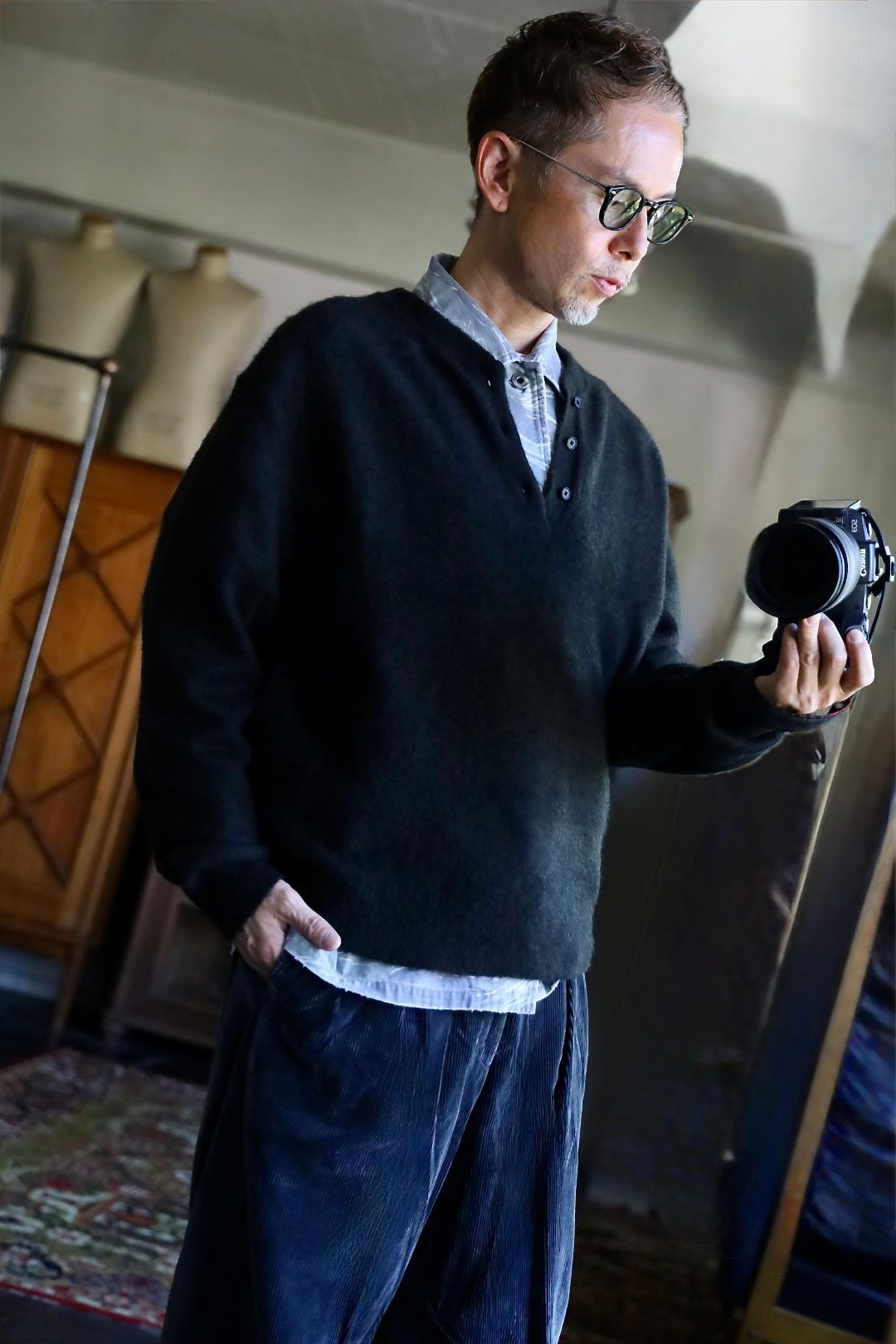 アプレッセ 2026 STYLE2 Brushed Cashmere Middle Gauge Henley Neck Sweater(26AAP-03-09)OLIVE☆10月3日(土)新作発売！