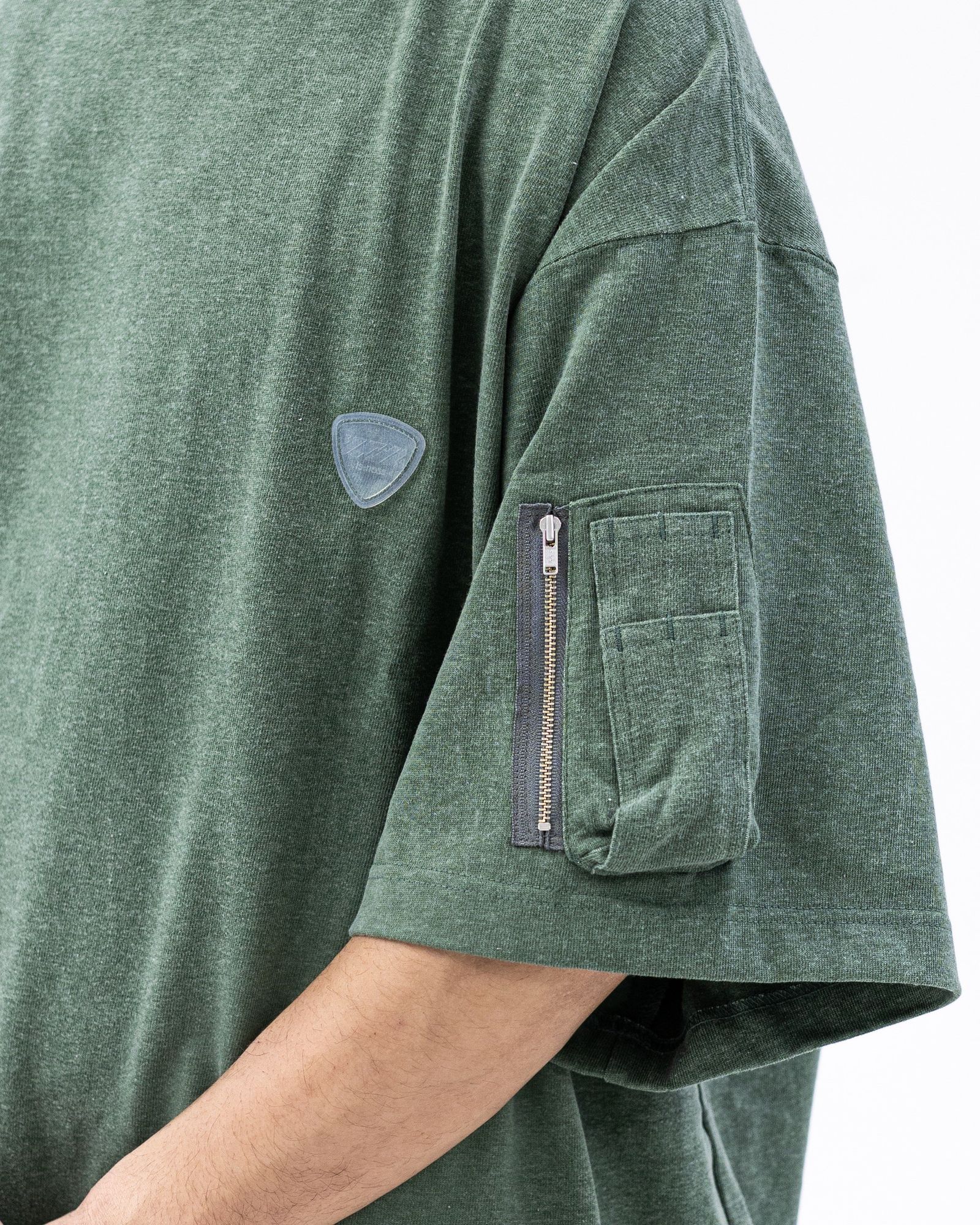 イズネス 26SS Arm Pocket Balloon T-Shirt (26SS_40_1008SST01)GREEN☆新作発売！