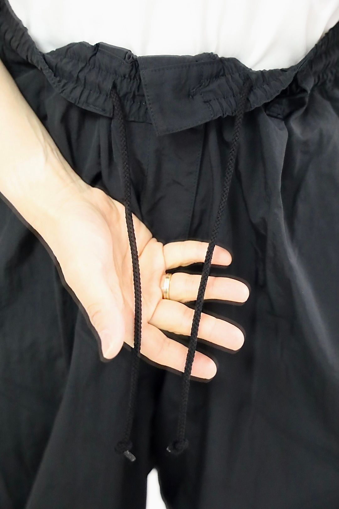 コムデギャルソンオム26SS ナイロンタッサー2タックイージーパンツ(HQ-P016-051)BLACK☆3月6日(金)発売！