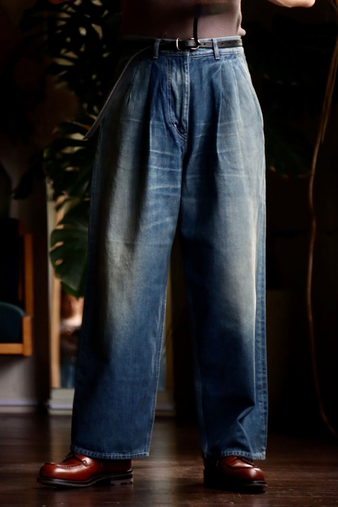 Graphpaper - グラフペーパー23AW Selvage Denim Two Tuck Pants(GU233