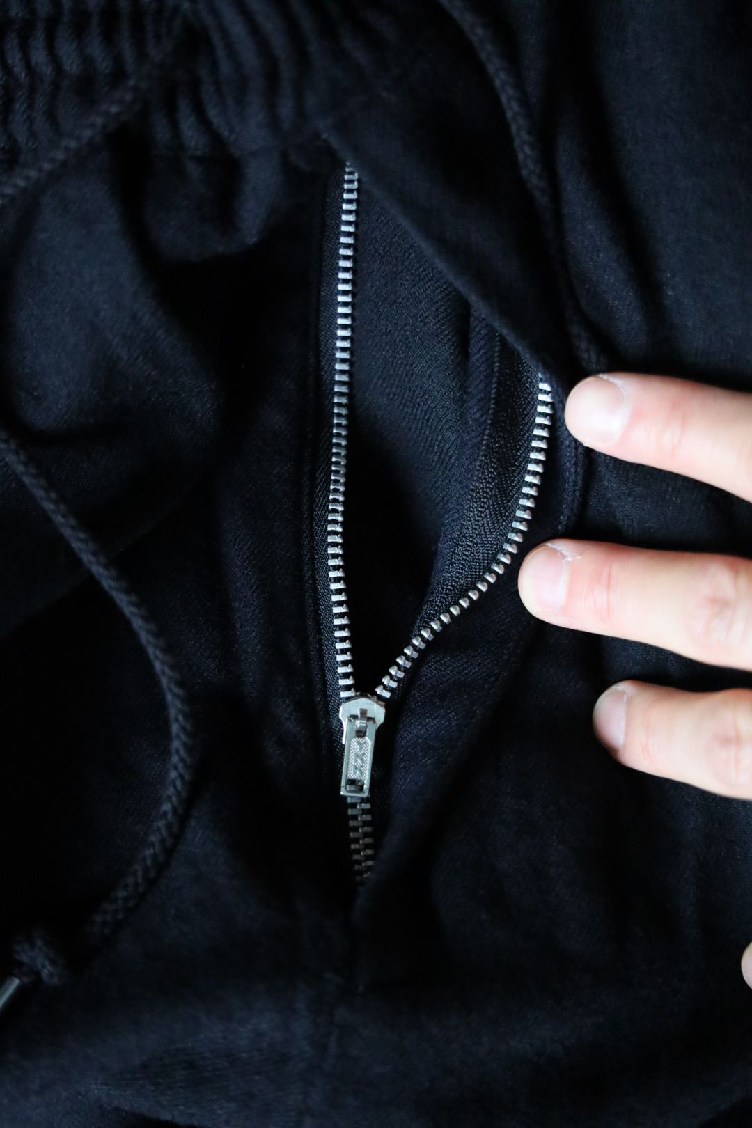 コムデギャルソンオム24AW ウール縮絨サージパンツ(HN-P019-051)BLACK