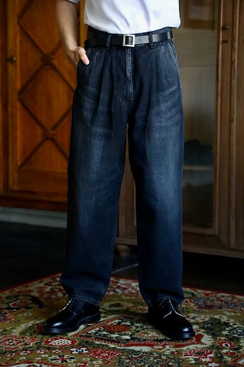 Graphpaper Selvage Denim Two Tuck Tapered Pantsスタイル