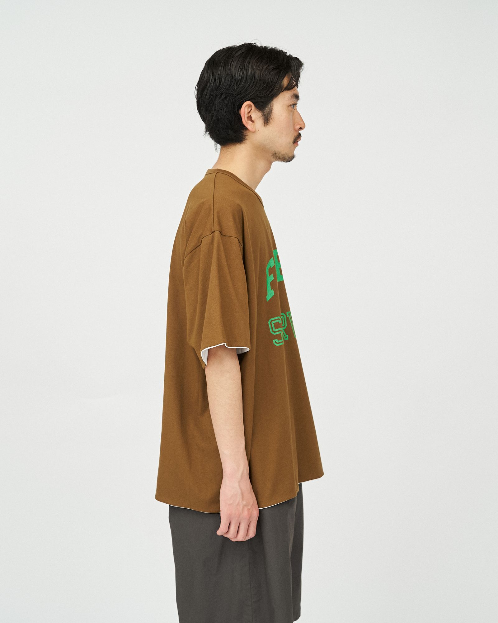 フレッシュサービス REVERSIBLE S/S TEE (FSC252-70040)BROWN