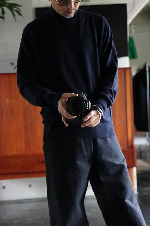 アプレッセ22FW High Gauge Turtleneck Sweaterスタイル