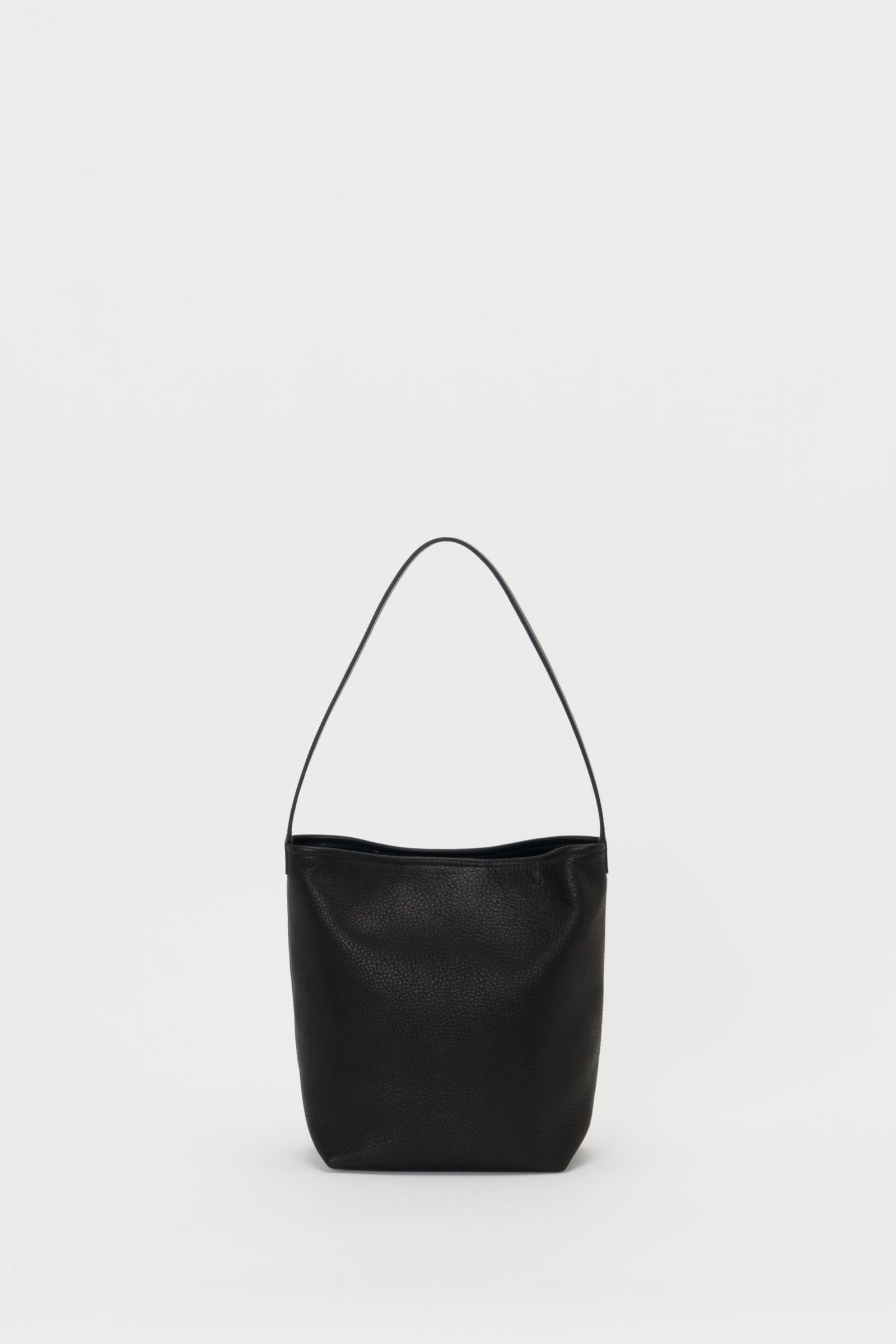 エンダースキーマ バッグ twist shoulder small(zw-b-tss)black☆6月13日(土)発売！