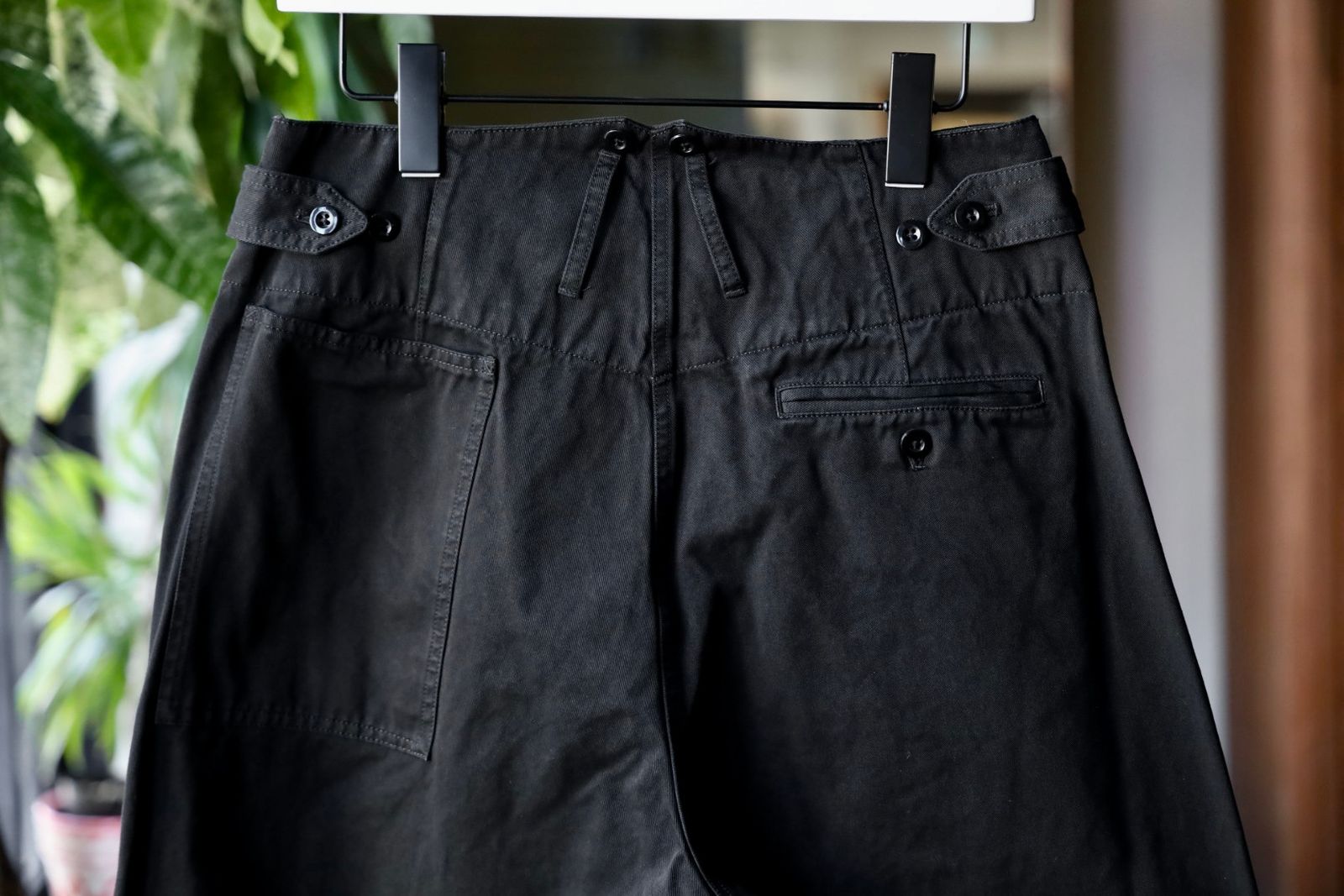ヨーク 25FW "KATHARINE HAMNETT" Organic Cotton Wide-leg Work Pants(YK25FW01131P-KH)BLACK