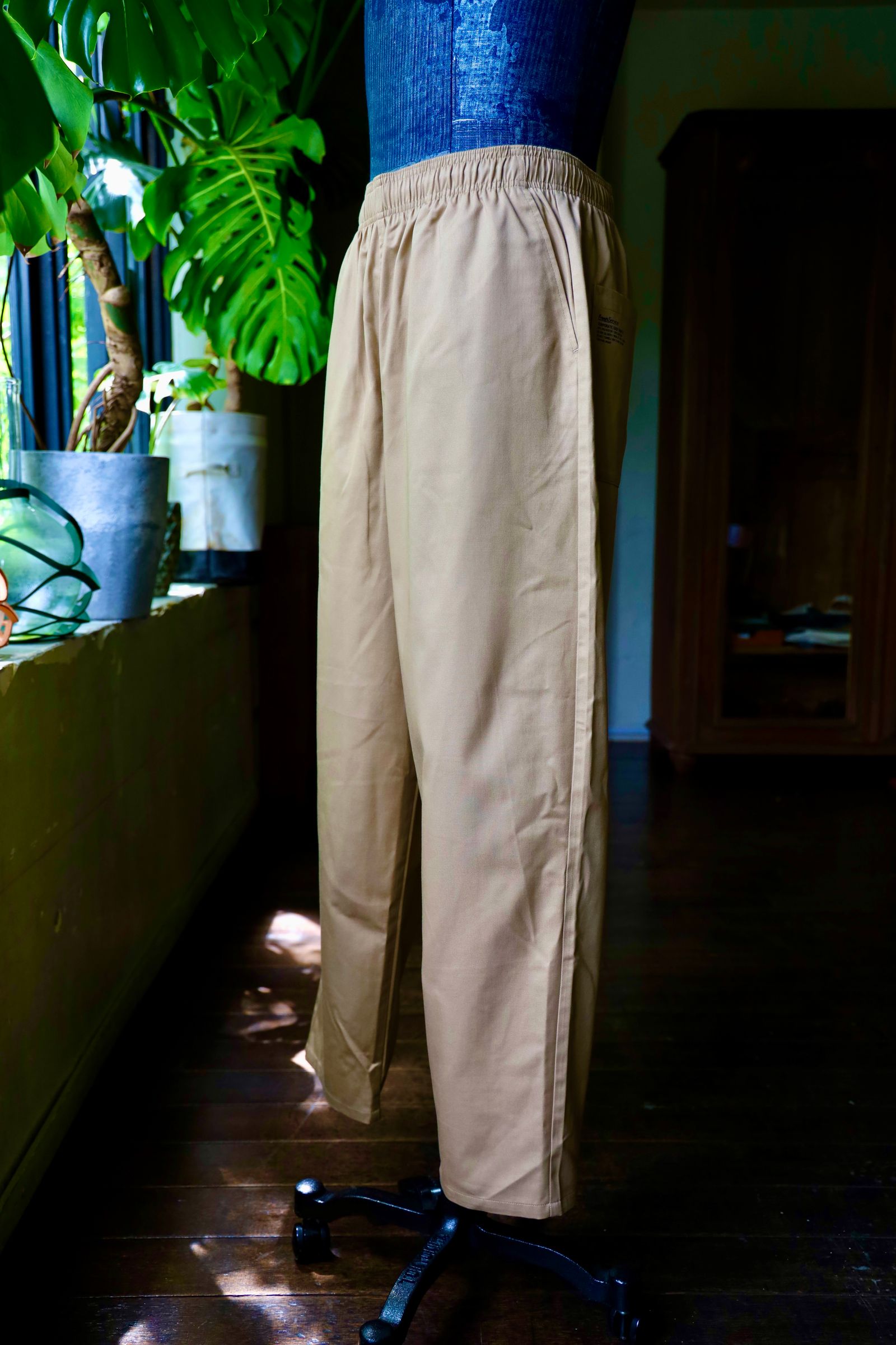 フレッシュサービス CORPORATE EASY PANTS(FSC252-40011B)BEIGE☆5月24日(土)発売！