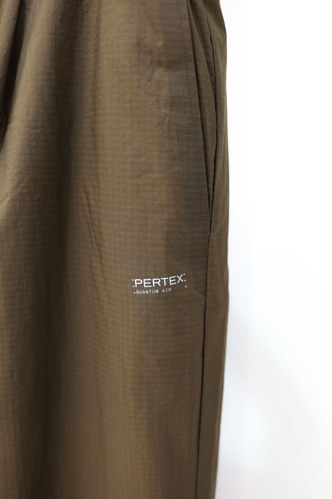 グラフペーパー PERTEX® QUANTUM AIR Light Thermo Chef Pants(GM263-40282)BROWN☆9月26日(土)発売！