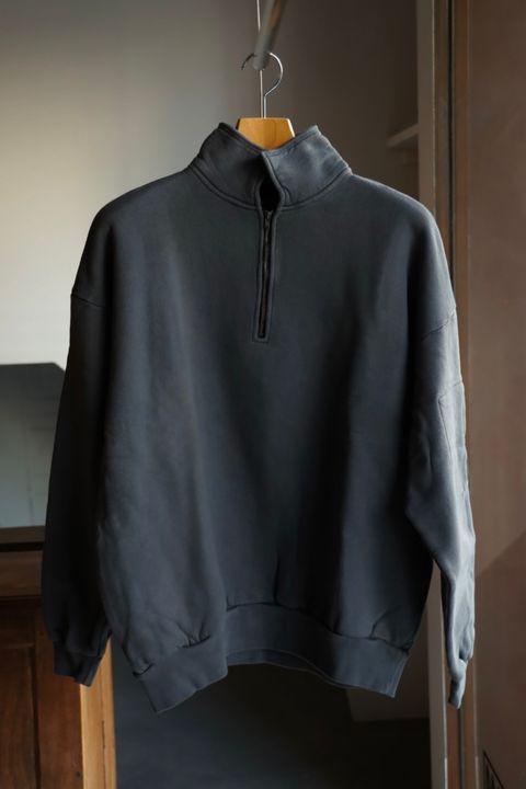 イズネス 25AW PIGMENT DYED ZIP SWEATSHIRT(25AW_08_1007AWCS04)BLACK☆新作発売！