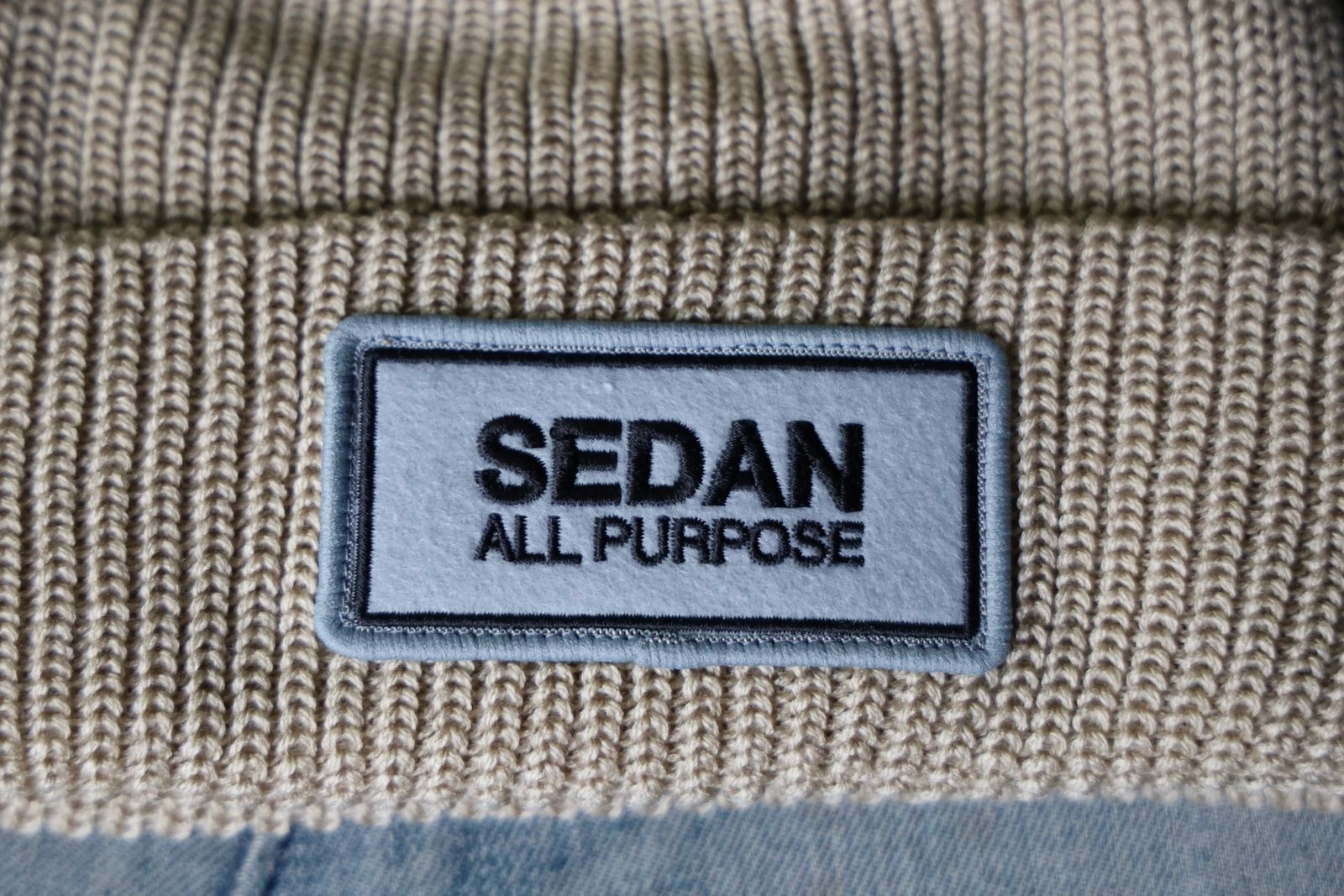 セダンオールパーパス FW24 Maison Logo Beanie(SD24F-CP04) Sand Stone