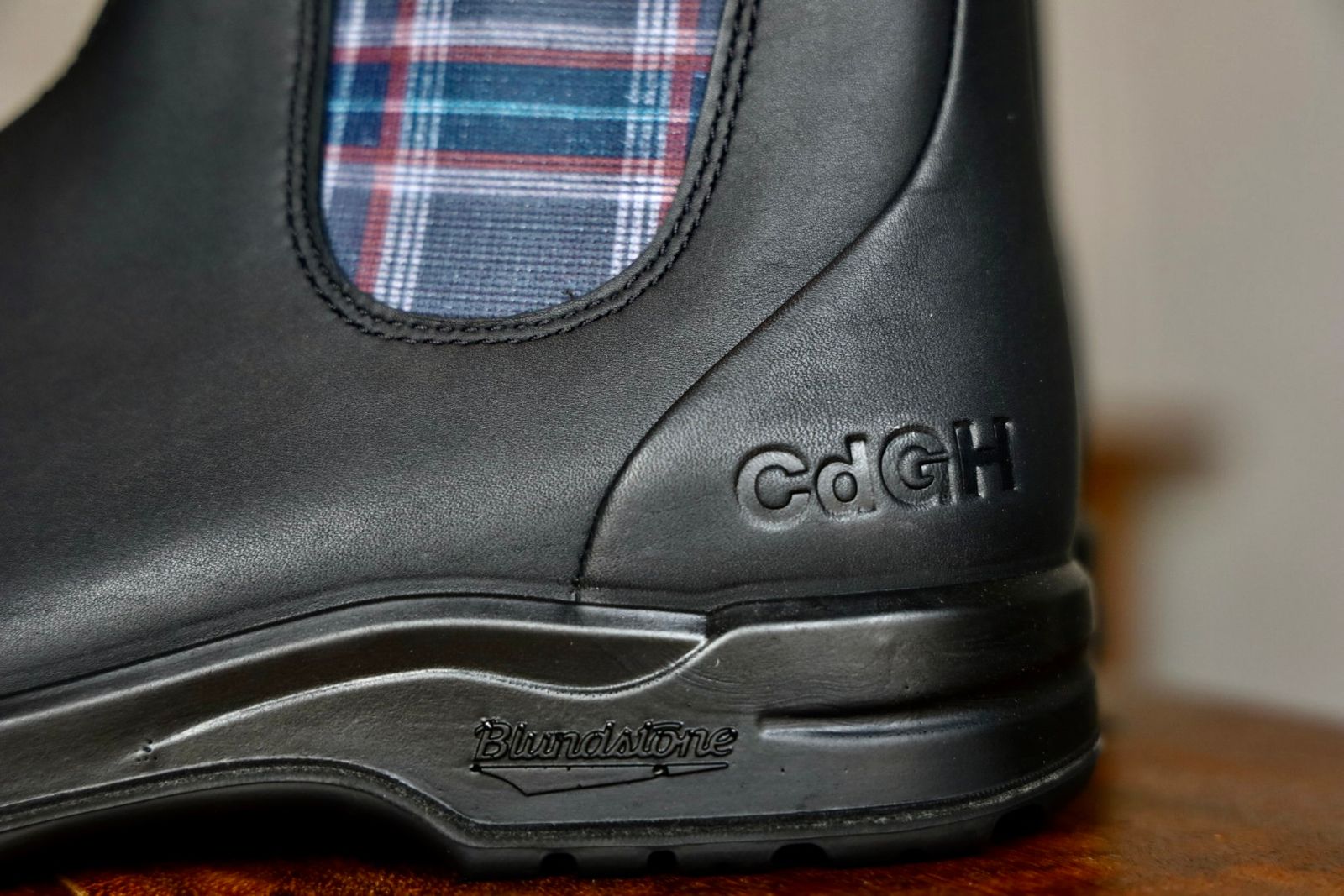 コムデギャルソンオム25FW BLUNDSTONEサイドゴアブーツ(HP-K103-001)BLACK☆新作発売！