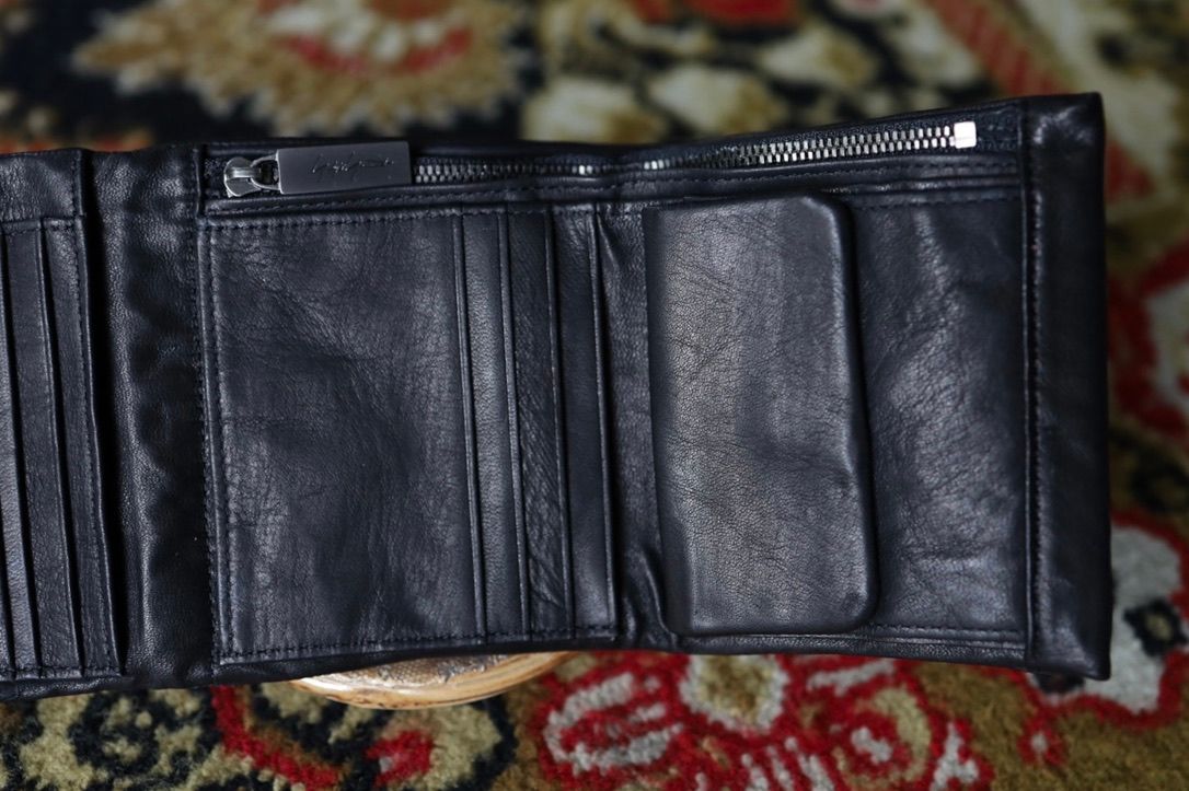 Yohji Yamamoto  ホースレザー三つ折り財布(HW-A05-760-1A26)BLACK☆7月8日(水)発売！