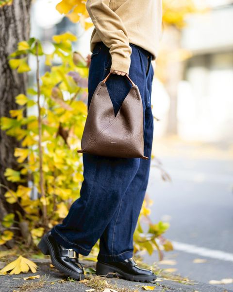 PLAY COMME des GARCONS V-NECK SWEATER style.2025.12.13