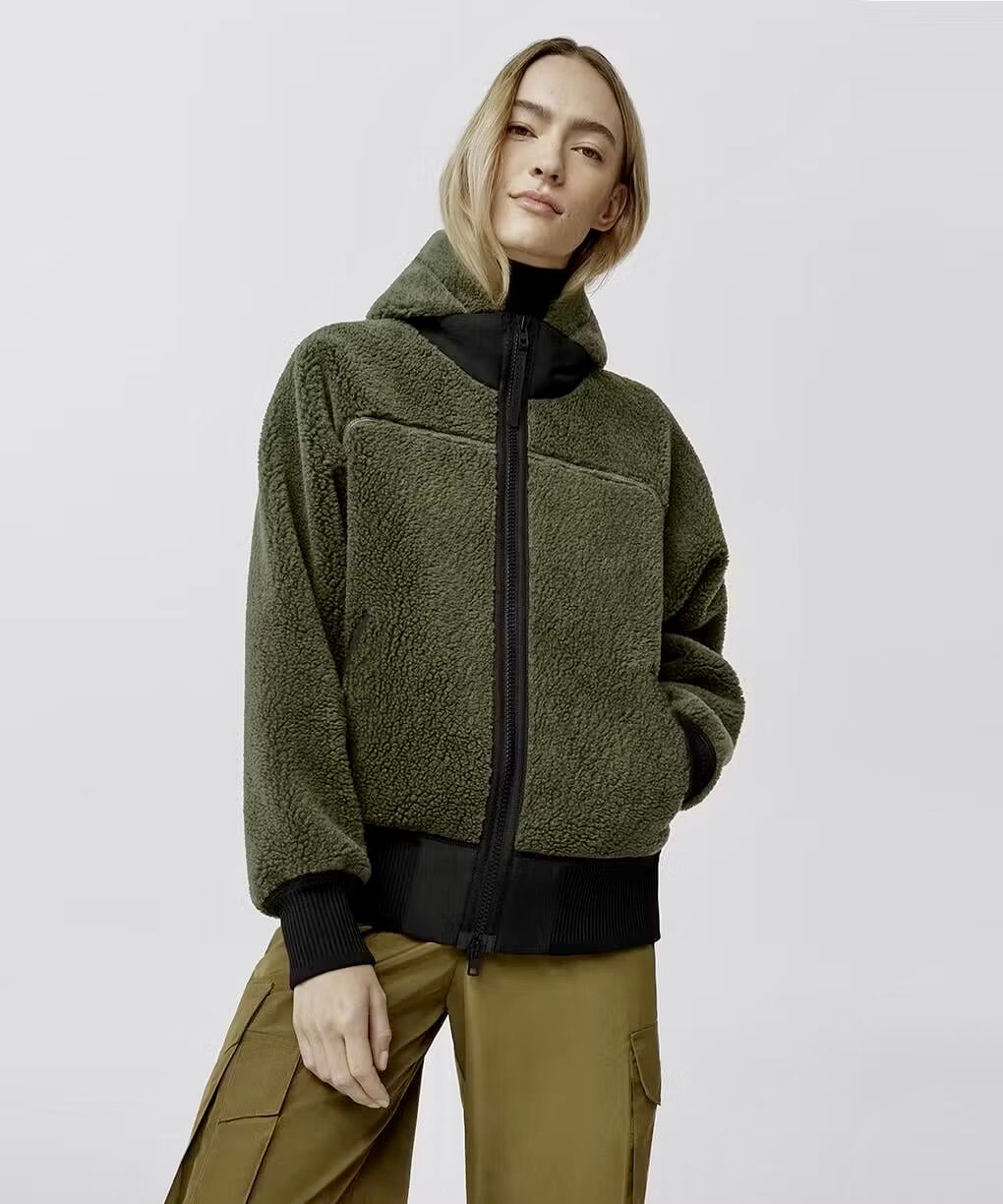 カナダグース レディース Simcoe Oversized Hoodie Kind High Pile Fleece Black Label (7016WB)Smokey Sage☆新作発売！