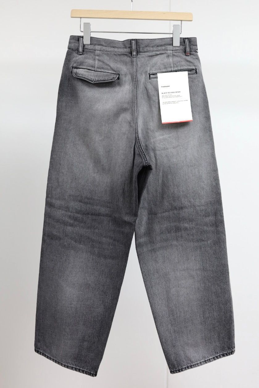 グラフペーパー Selvage Denim Two Tuck Pants(GU261-40061LB)BLACK_LIGHT FADE