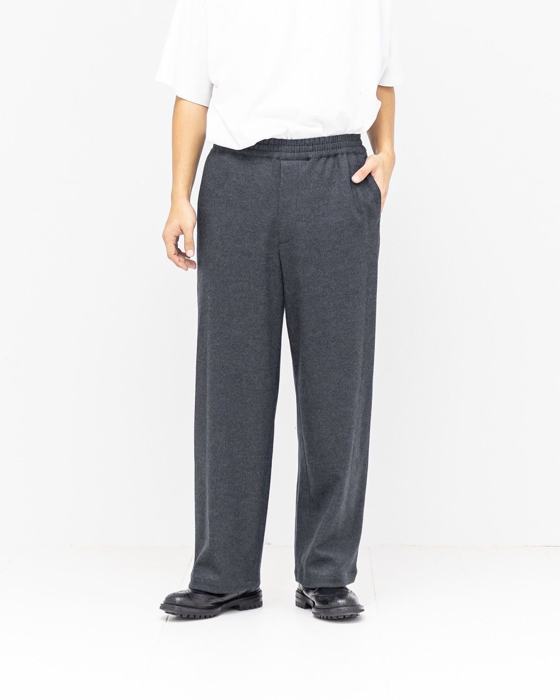 グラフペーパー 25AW Wool Smooth Flannel Easy Wide Pants(GU253-40223B)GRAY☆10月4日(土)新作発売！