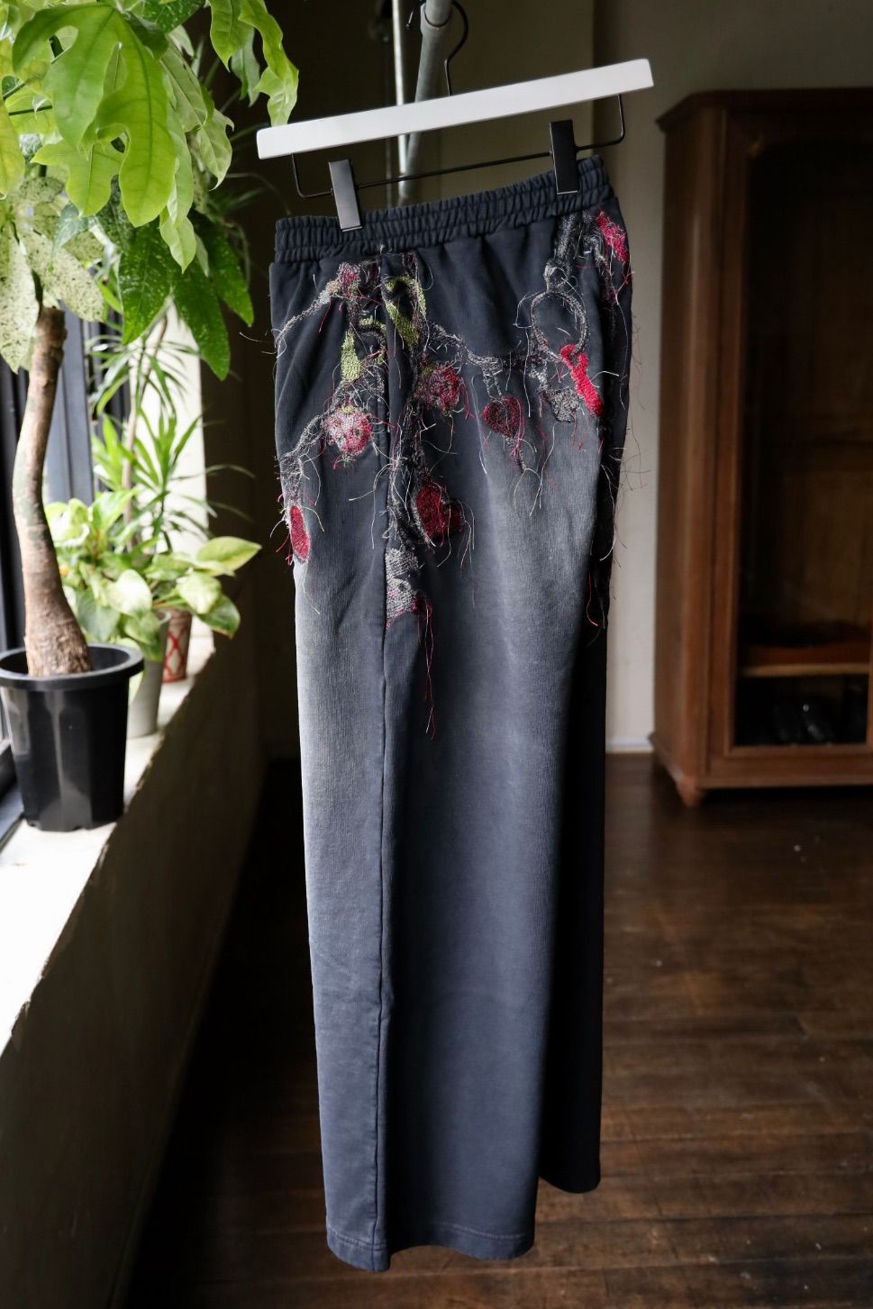 doublet 25AW  EMBROIDERED CHAIN SWEATPANTS (25AW16PT320) GREY☆8月9日(土)発売！