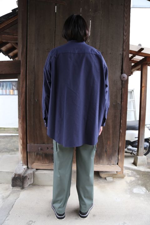 Graphpaper Oxford Oversized Band Collar Shirt(GM211-50137B) style.2021.3.13.
