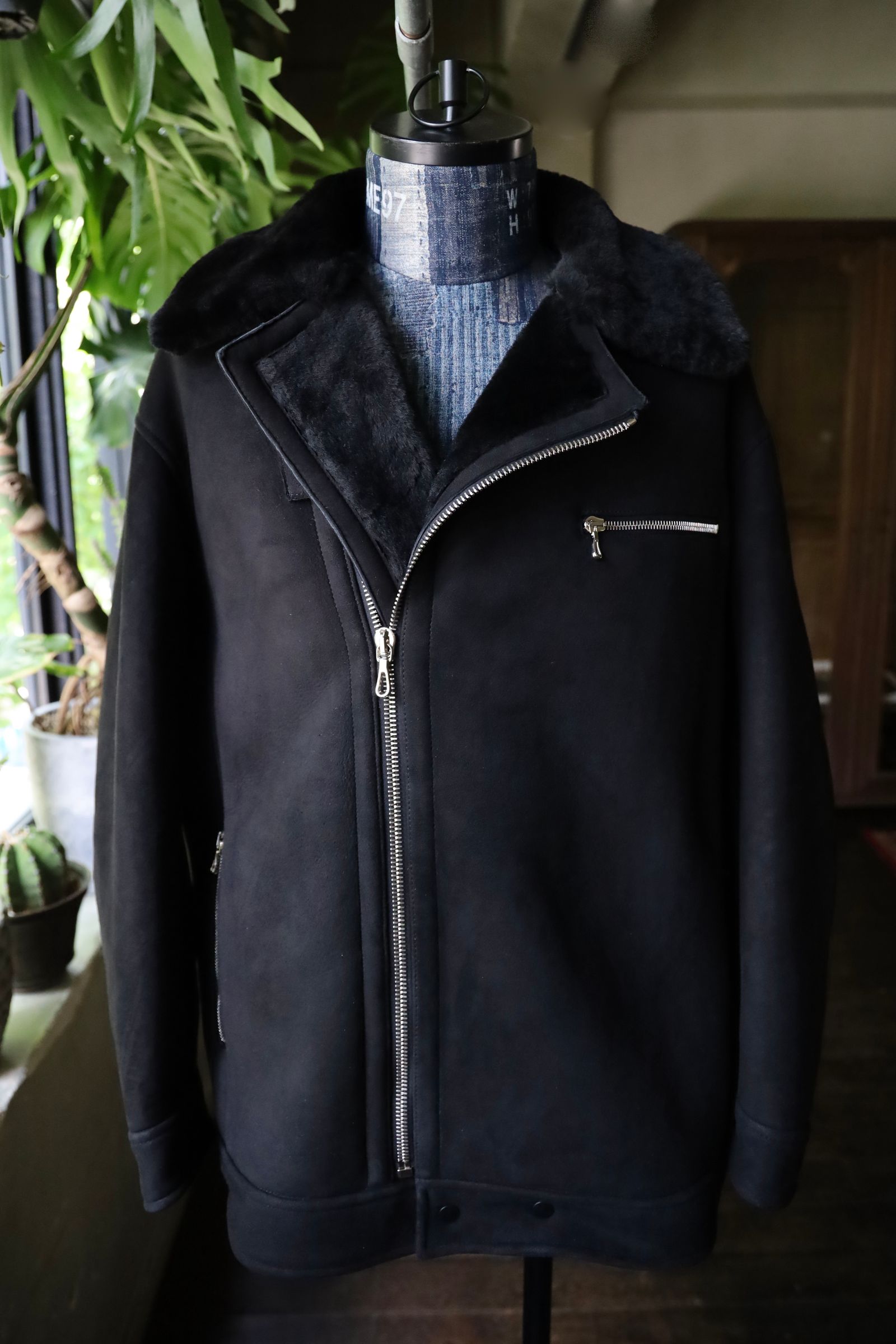 Graphpaper - グラフペーパー24AW Sheep Mouton Aviator Jacket(GU243-20080)BLACK |  mark