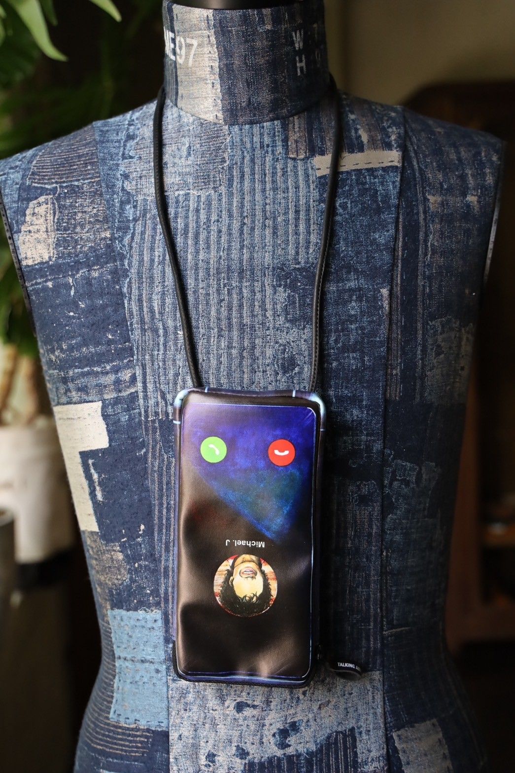 TALKING ABOUT THE ABSTRACTION - トーキングアバウト ジアブストラクション NECK MOBILE CASE TALKING ABOUT THE ABSTRACTION - トーキングアバウト ジ