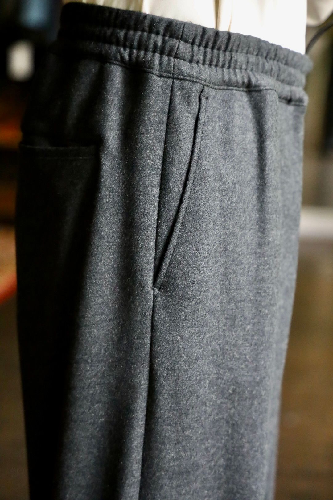 グラフペーパー 24AW Wool Smooth Flannel Easy Wide Pants (GM244-40011)GRAY