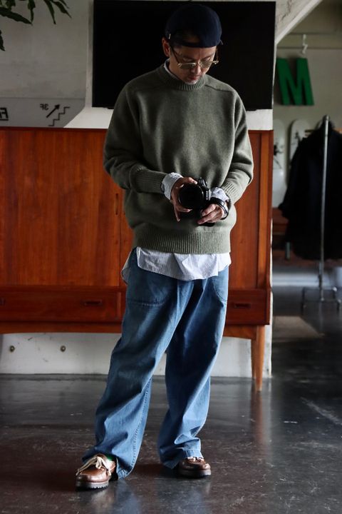 アプレッセ22FW Pullover Sweater"GREEN"スタイル