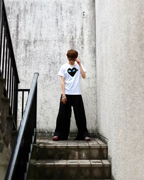 PLAY COMME des GARCONS レディースBlackハート With Blue Eyes Tシャツstyle.2023.6.3