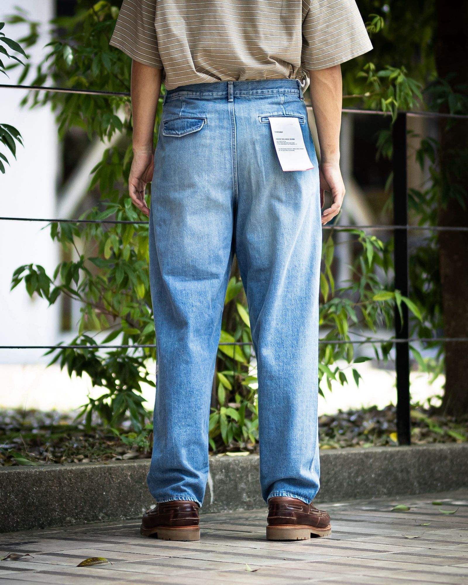 グラフペーパー Selvage Denim Two Tuck Tapered Pants(GU263-40060LB)INDIGO_LIGHT FADE☆7月25日(土)発売！