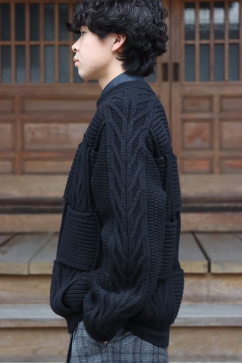 YOKE CROSSING CABLE CREW NECK KNIT(YK21AW0288S) style. 2021.11.14.