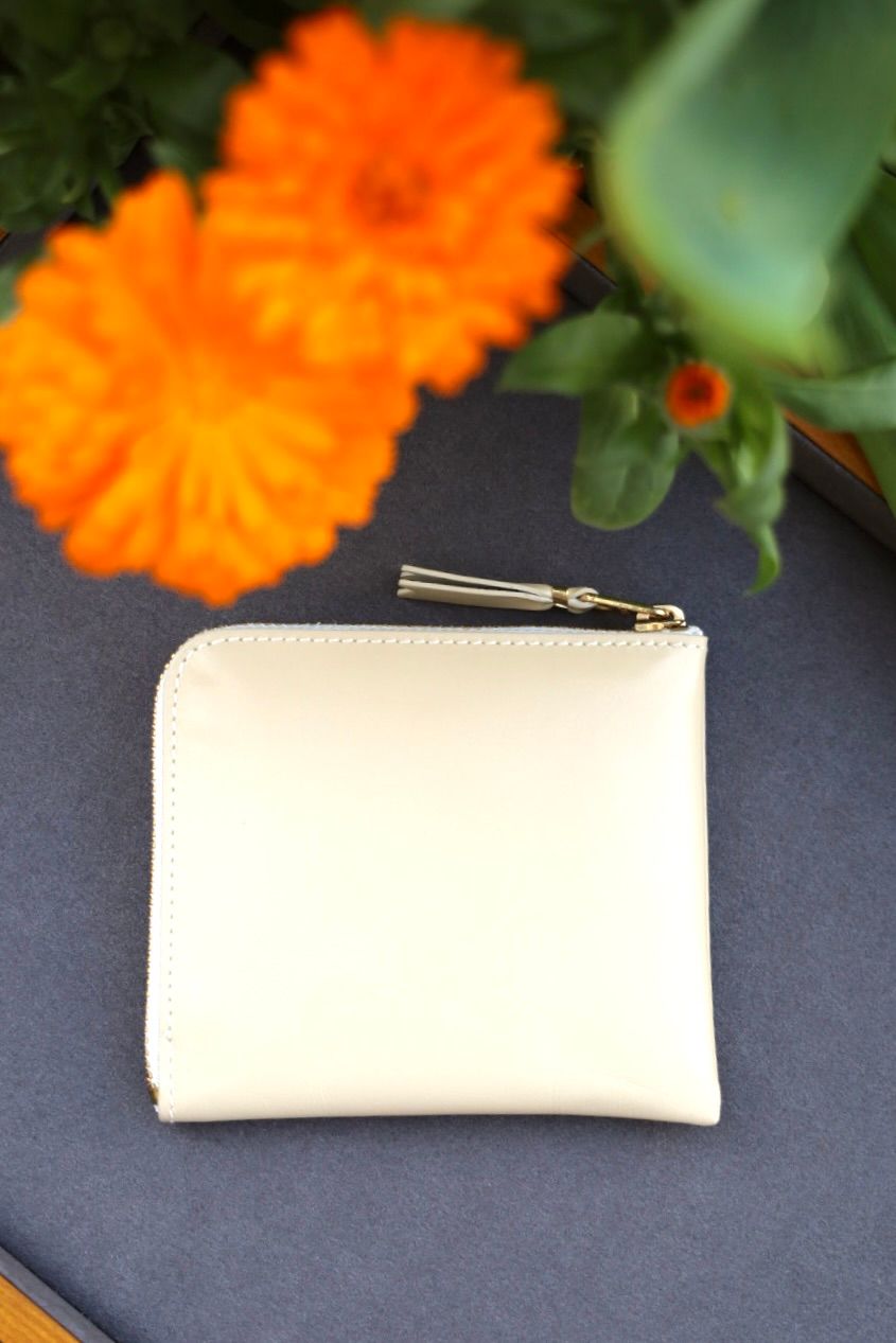コムデギャルソンClassic Leather L字型ZIP財布(8Z-D003-051-3)WHITE☆4月11日再入荷！