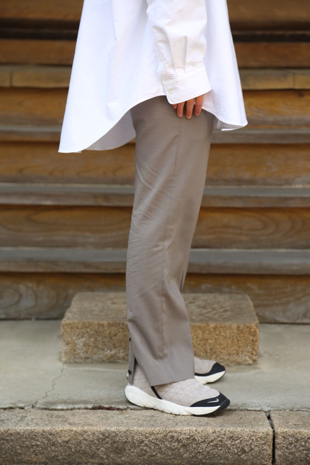 Graphpaper Oxford Oversized Band Collar Shirt(GM211-50137B) style. 2021.04.18.