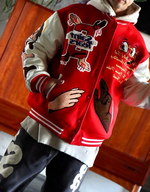 ©SAINT M×××××× ×DENIM TEARS「SAINT TEARS」STUDIUM JACKET (SM-S22-0000-058)RED.style